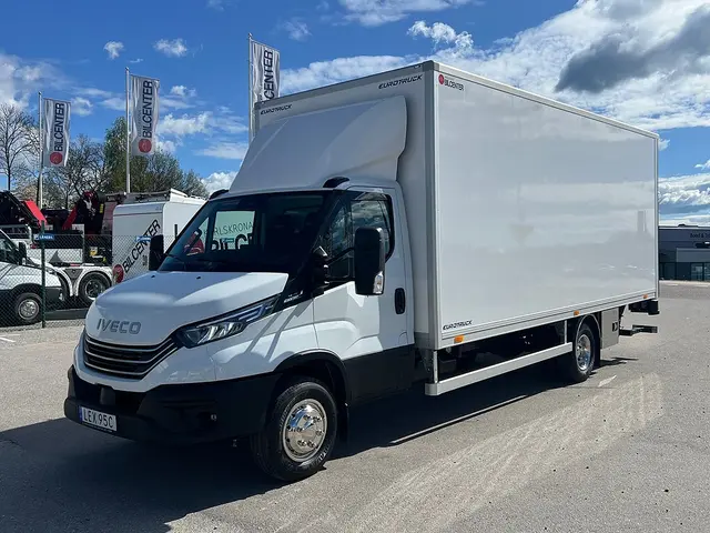 Iveco Daily 72C18  Skåpbil Aut Fullutrustad Lastvikt 3390 Kg