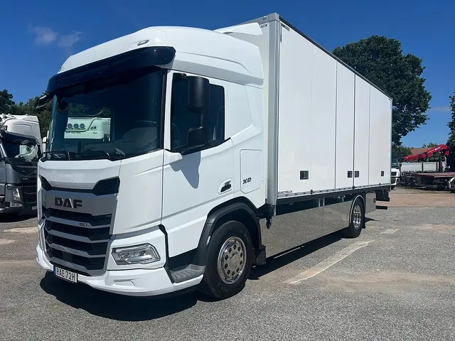 DAF XD 450 4x2 Skåpbil Kylbil / Frysbil Mitsubishi TU1100SA