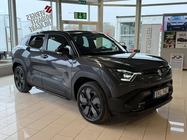 Suzuki eVitara Inclusive 2WD 61 kWh PRISÄNKT 70.000 kr