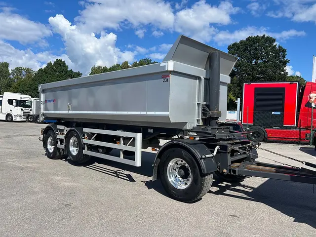 Övriga Roadex 3 Axlad tippvagn,