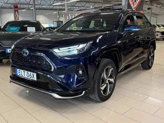 Toyota RAV4 Plug-in Hybrid E-CVT Active 306 hk DRAGKROK