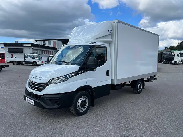 Iveco Daily 35S16 Hi-Matic Skåp & Lift