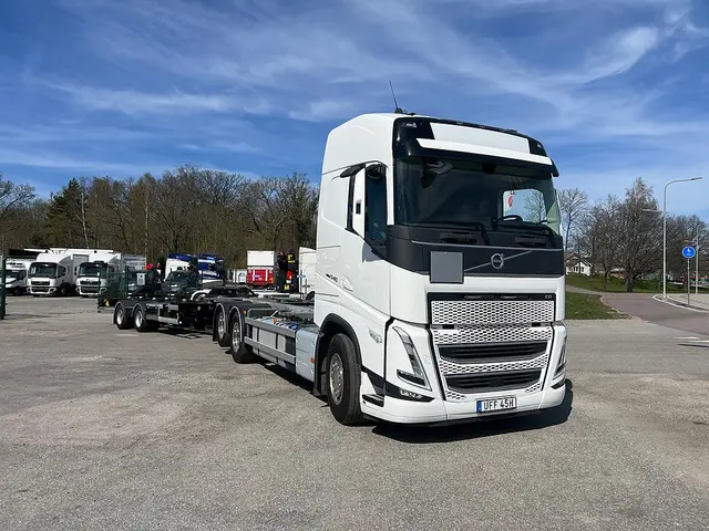 Volvo FH13 540 6x2 Lösflaksbil inkl jigg, Euro 6