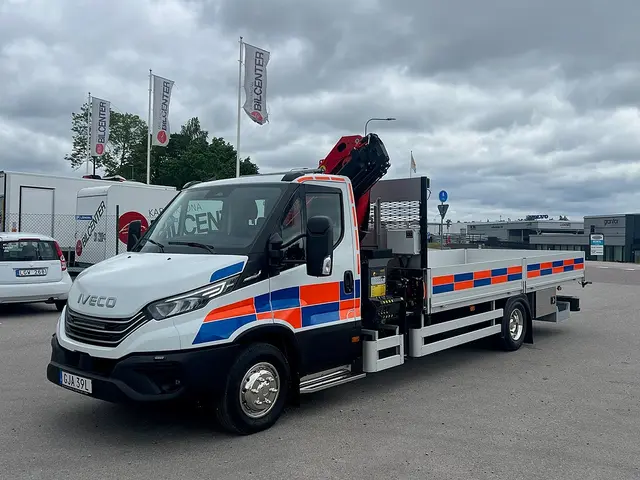 Iveco Daily 72C18 A8 Kranbil Palfinger Kran Fullutrustad