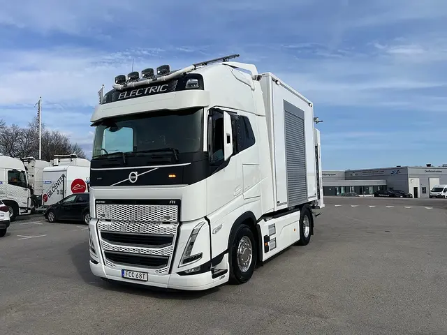 Volvo FH 4x2 Elbil TMA Bil Skåp med MaxiSign & Verdegro