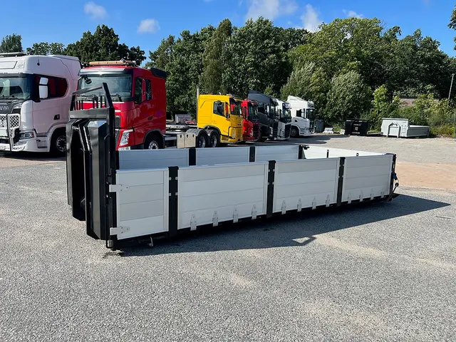 Övriga Bilcenter Flaket- Lastväxlarflak 5,6M Aluminiumlämmar