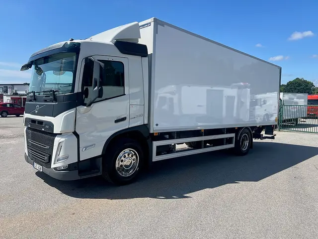 Volvo FM 330 4x2 Skåpbil Skåpsvärmare Euro 6