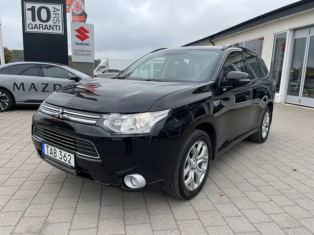 Mitsubishi Outlander 2.0 PHEV CVT Business 203 hk