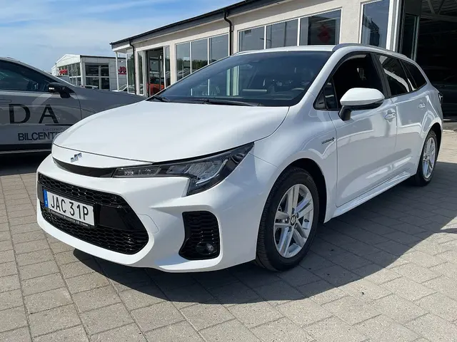 Suzuki Swace Hybrid 1.8 VVT-i E-CVT 122 hk